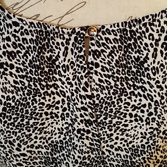 Of Lovely Things Romper - Picture 4 of 4